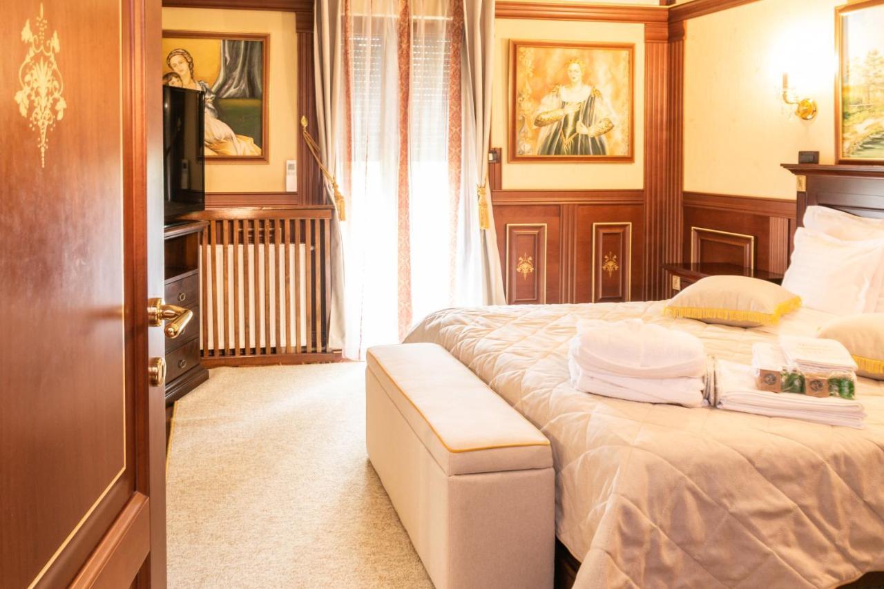 My Hotel Apartments Bukares Bagian luar foto